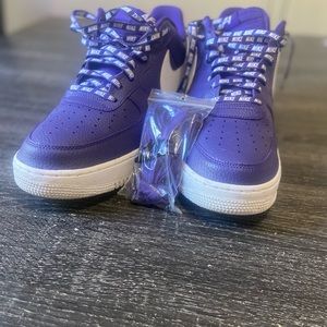 🚨🚨🚨Size 13 purple AF1